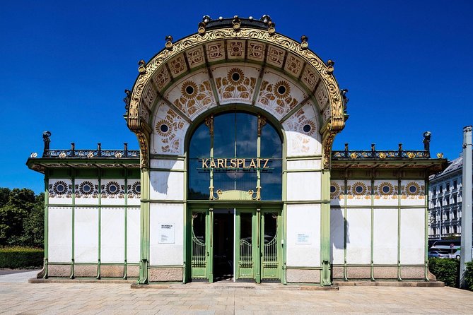 Budapest-Vienna Private Transfer With a Luxury Van - Accessibility and Special Requests