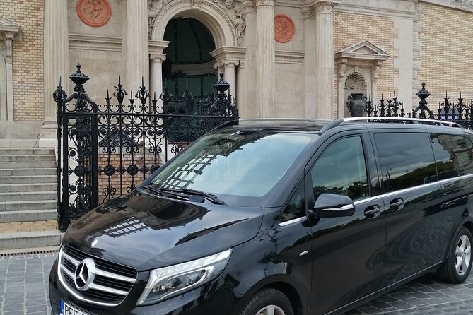 Budapest-Vienna Private Transfer With a Luxury Van - Luxury Van for a Comfortable Journey