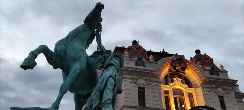 Budapest: Walking Tour in the Buda Castle District - Itinerary Highlights