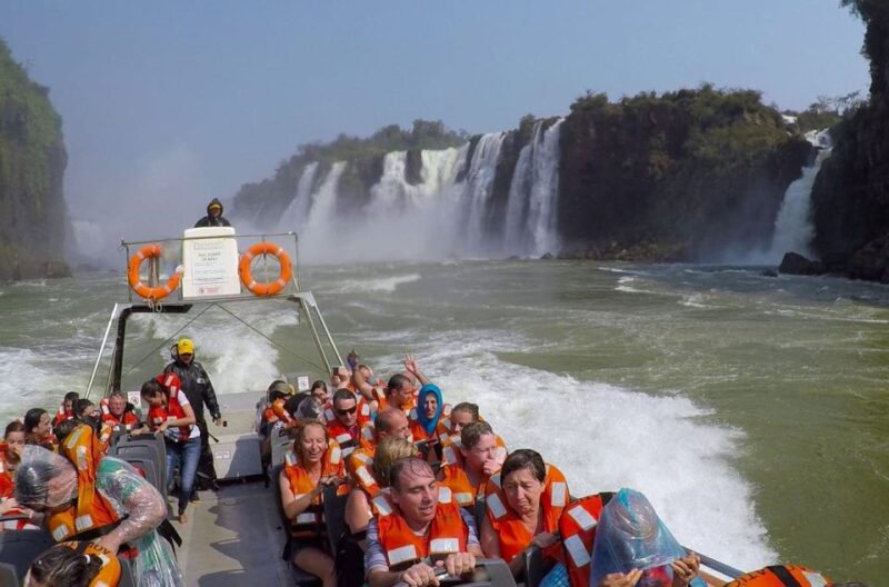Buenos Aires: Iguazu Falls Day Trip With Flight & Boat Ride - Key Points