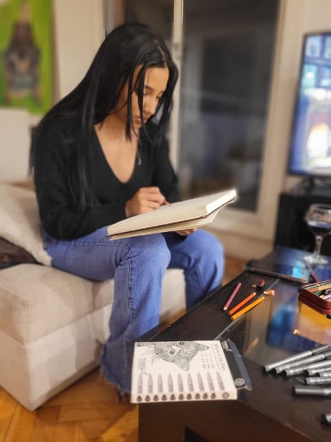 Buenos Aires: Live Model Drawing Class - Drawing Sessions