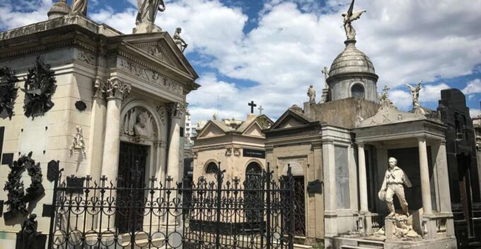 Buenos Aires: Premium Panoramic Bus Tour - Tour Language Options