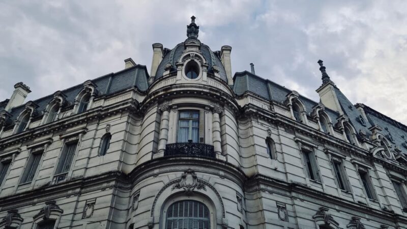 Buenos Aires: Retiro Neighborhood Tour For Small Groups - Pricing and Availability