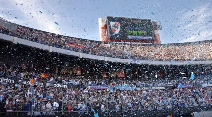 Buenos Aires: Tickets to Soccer Matches - About the Argentine Football Tournament