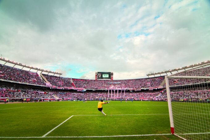 Buenos Aires: Tickets to Soccer Matches - Roundtrip Transit and Meeting Point