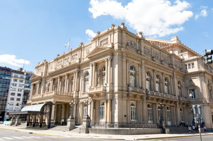 Buenos Aires: Walking City Tour With Colón Theater & Museums - Customer Feedback