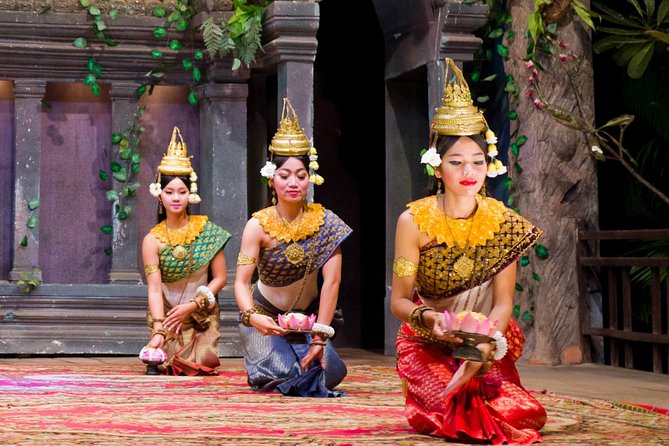 Buffet Dinner With Apsara Show (Free 2 Ways Hotel Transfer) - Key Points