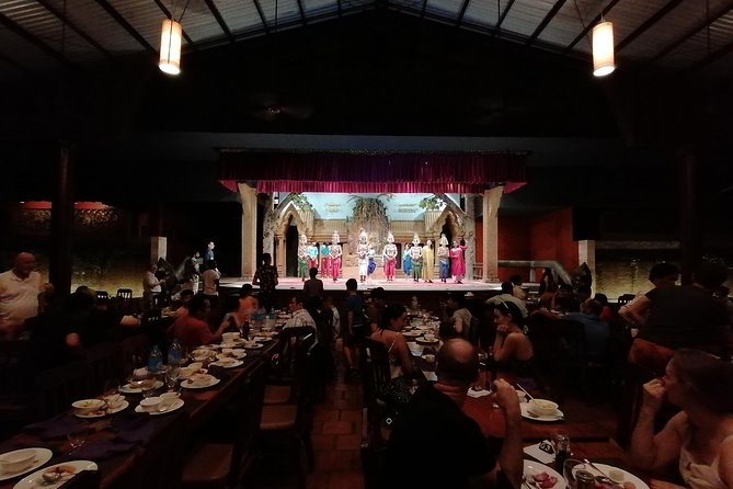 Buffet Dinner With Apsara Show (Free 2 Ways Hotel Transfer) - Transportation Details