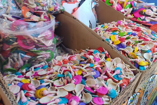 Build a Day of the Dead and Shopping Offering on the market. - Exploring the Day of the Dead Market Tour in Oaxaca