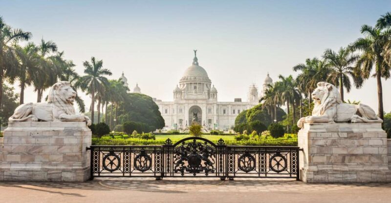 Build Your Own: Custom Private Tour of Kolkata With Transfer - Inclusions and Transportation