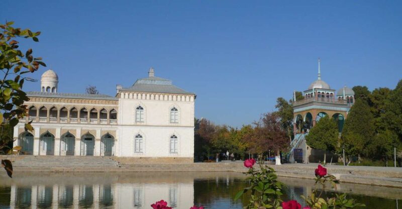 Bukhara Countryside Tour-Summer Residence & Nakshband Center - Guide and Accessibility