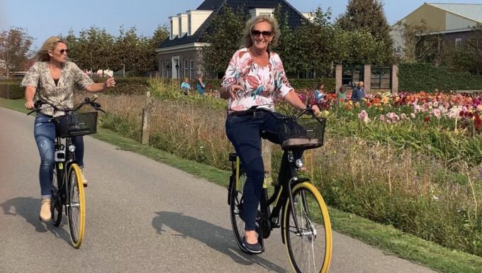 Bulb Region: Dahlias Bicycle Tour - Getting to the Tour