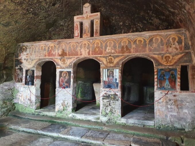 Bulgaria Private Tour: Basarabovo, Arbanasi, Veliko Tarnovo - Exploring Basarabovo Monastery