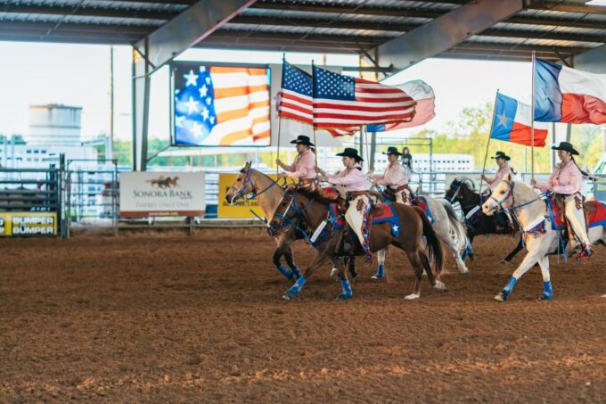 Bulverde: Saturday Night Rodeo General Admission Ticket - Parking and Transportation