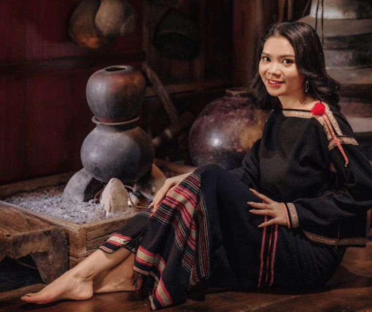 Buon Ma Thuot: Local Ethnic Attire Photo Shoot With Drink - Photo Shoot Experience