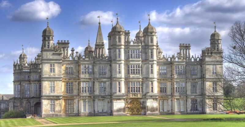 Burghley House & Stamford: Private Guided Tour With Driver - Tudor Portraits and Murals