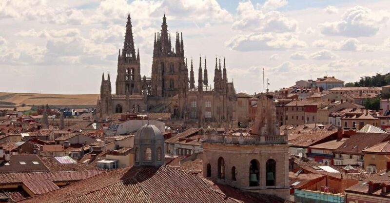 Burgos - Old Town Private Historic Walking Tour - Architectural Marvels