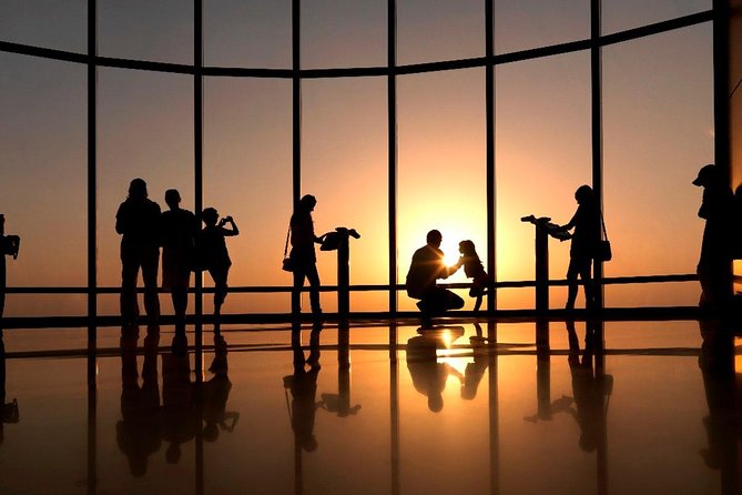 Burj Khalifa: at the Top (Level 124 and 125) Admission Ticket - Sunset Viewing Opportunity