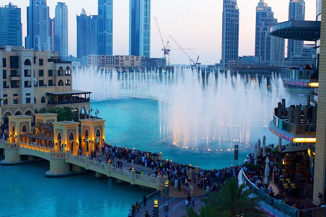 Burj Khalifa at the Top & Underwater Zoo Aquarium With Transfer - Planning Your Visit