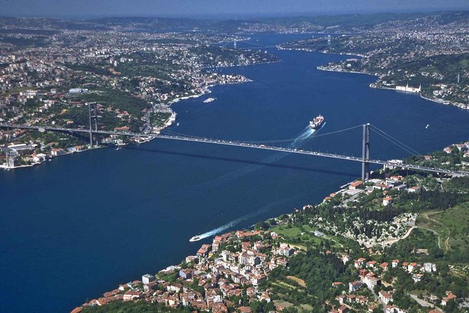 Bus and Boat Two Continents Tour in Istanbul - Traveler Feedback Highlights