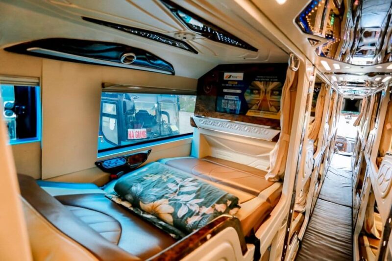 Bus Hanoi to Ha Giang With Pick up Hotel in Old Quarter - Language and Guidance