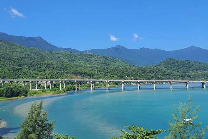 Bus Transfer From Hue to Hoi an With Sightseeing - Pickup and Meeting Locations