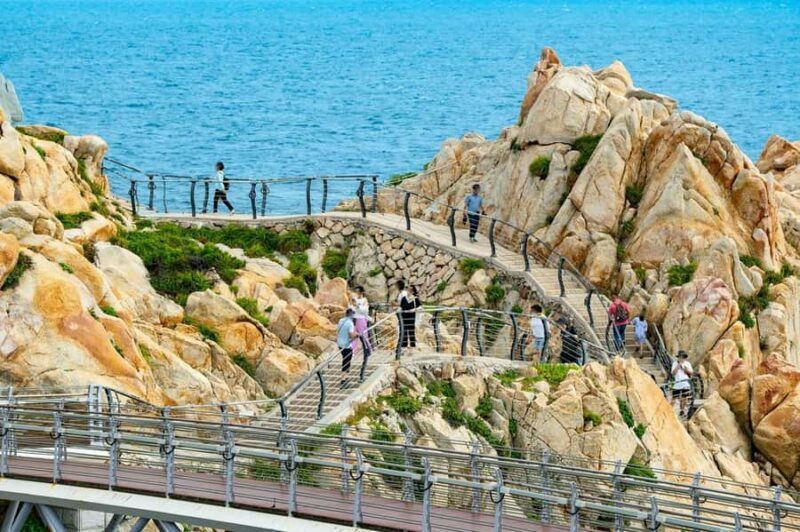 Busan: 7 Highlights Gyeongju City One Day Tour - Hwangnidan-gil & Daereungwon: The Cultural and Royal Heart of Gyeongju