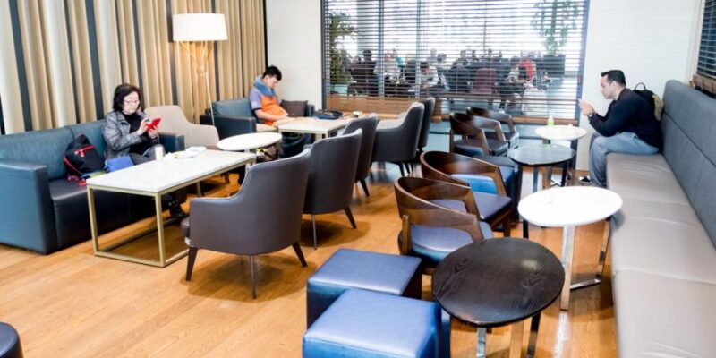 Busan Gimhae Airport (PUS): Premium Lounge Entry - Food and Beverage Options