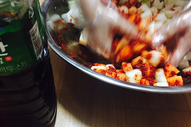 Busan Kkakdugi(Korean Radish Kimchi) Class With Various Options - What to Expect in the Kkakdugi Class