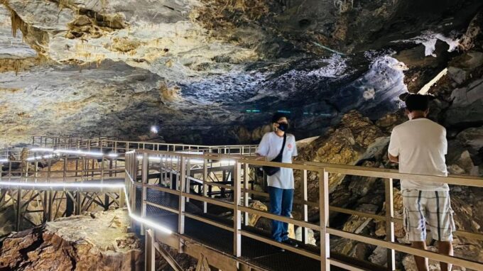 Bustamante Groutes Tour, With Guide, Transfer and Tickets - Frequently Asked Questions