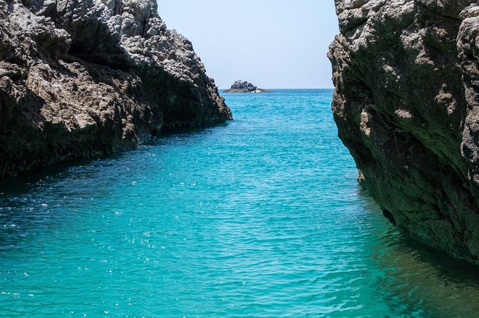 By Boat Between the Sea and the Most Beautiful Beaches! Capo Vaticano - Tropea - Briatico - Inclusions and Pickup Details
