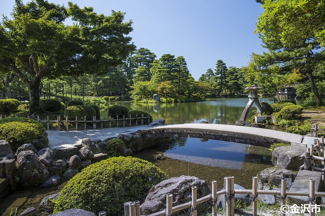 By E-Bike, Guided Private Tour of KANAZAWA Main & KENROKUEN - Booking Details