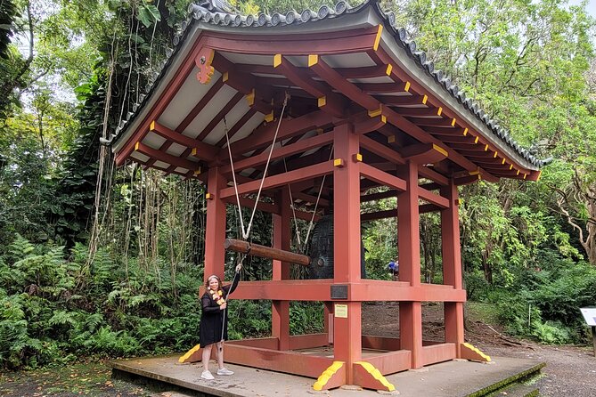 Byodo Temple and Waimea Botanical Garden Tour - Customer Service and Feedback