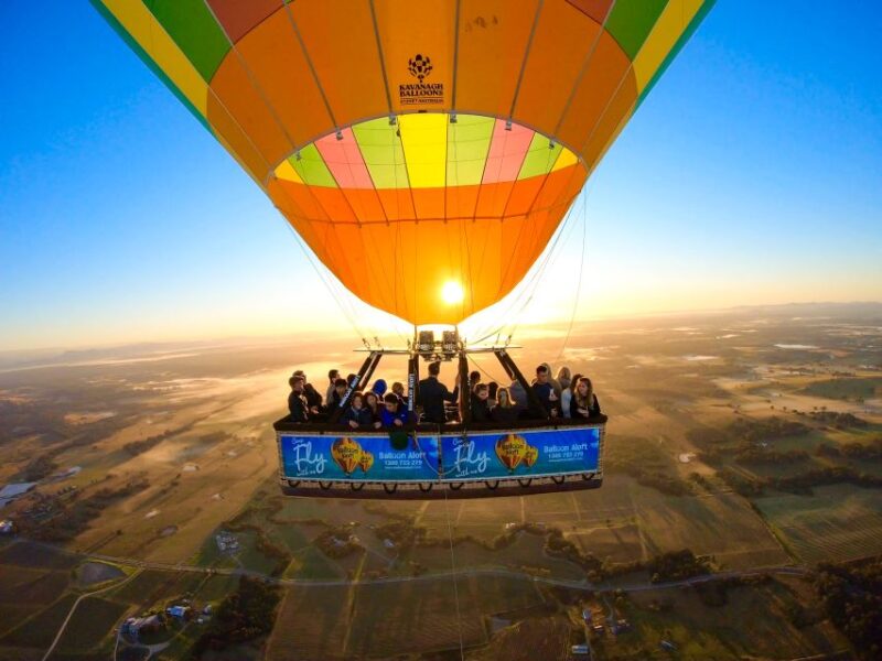 Byron Bay: Sunrise Hot Air Balloon Flight With Breakfast - Panoramic Vistas