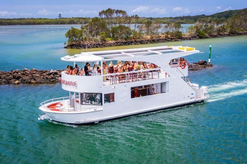 Byron Bay Sunset/Lunch Cruise - An In-Depth Look at the Byron Bay Sunset/Lunch Cruise