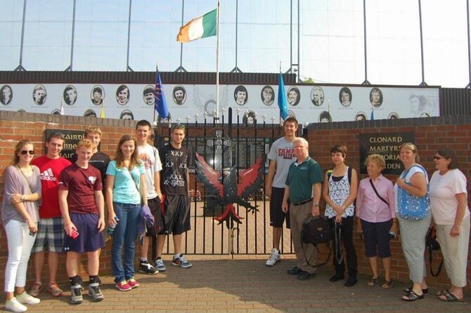 Cab Tours Belfast Famous Black Taxi Tours 2 Hrs the Troubles - Getting to the Tour