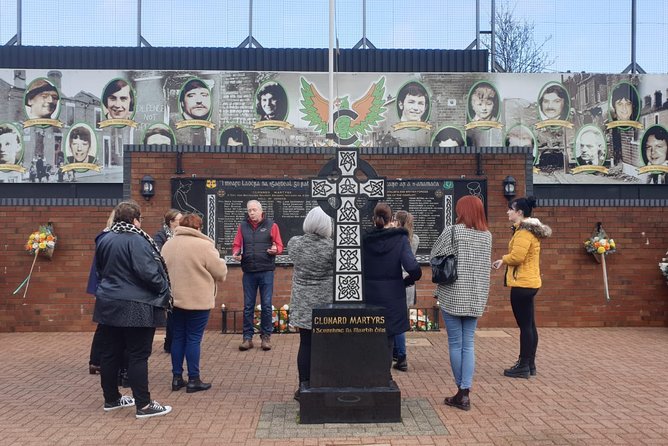Cab Tours Belfast Famous Black Taxi Tours - Just The Basics