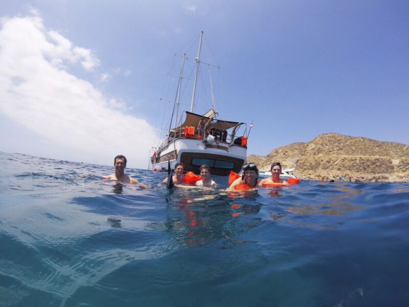Cabo: Luxury Yacht Snorkel Cruise With Lunch and Open Bar - Itinerary and Experience
