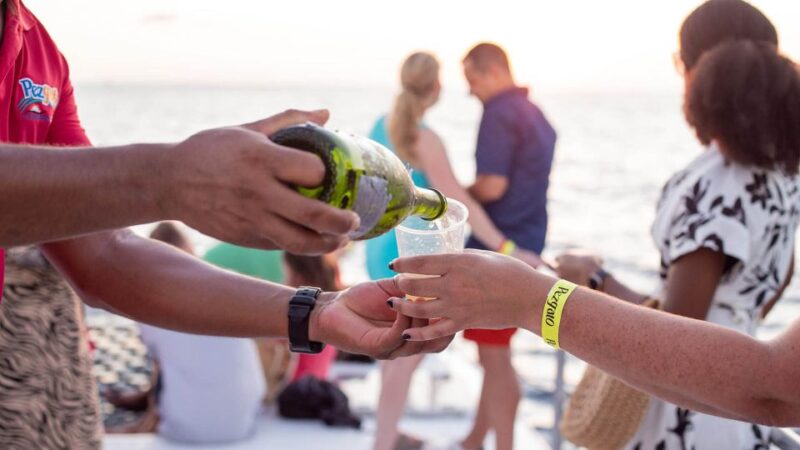 Cabo San Lucas: 2 Hour Sunset Cruise With Food and Wine - Customer Feedback and Ratings