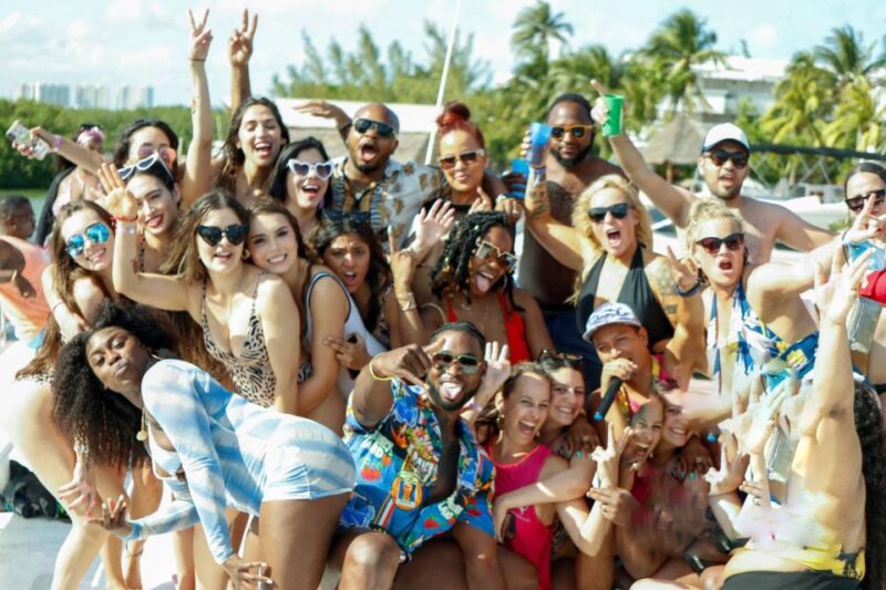 Cabo San Lucas: Adults-Only Boat Party With Drinks & Live DJ - Participant Information