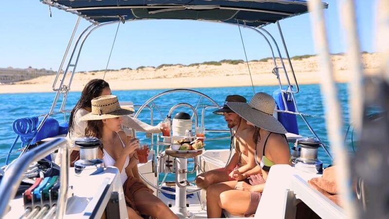 Cabo San Lucas: Private 38-Foot Sailing Boat - Amenities Provided