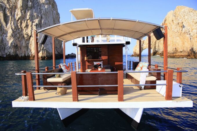 Cabo San Lucas: Private Catamaran Tour up to 22 People - Included Amenities