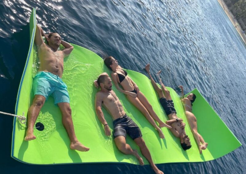 Cabo San Lucas: Private Yacht Tour - Experience and Highlights