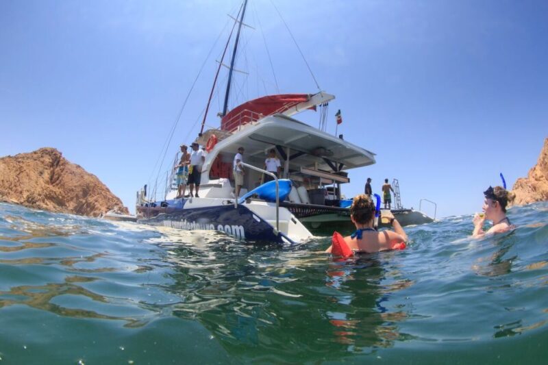 Cabo San Lucas: Snorkel, Lunch and Sail Experience - Language Options