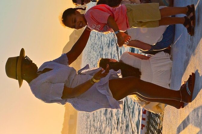 Cabo San Lucas Sunset Cruise With Unlimitted Drinks - Included Amenities