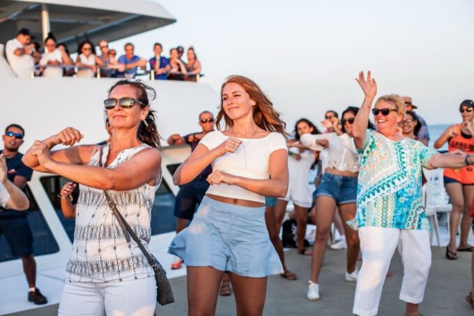 Cabo San Lucas: Sunset Dinner Cruise - Customer Feedback