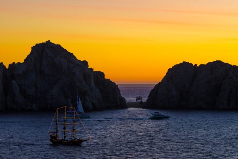 Cabo San Lucas: Sunset Dinner Cruise With Domestic Open Bar - Cancellation and Refund Policy