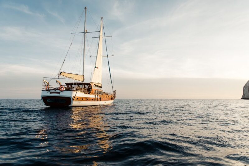 Cabo San Lucas: Sunset Yacht Cruise W/Chef Dinner & Open Bar - Itinerary Details