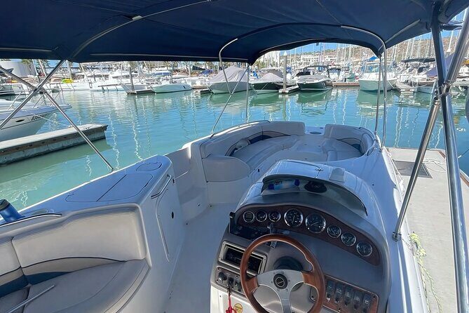 Cabo Yacht Tour to Lovers or Pelícano Beach + Beach Time - Who Should Consider This Tour?