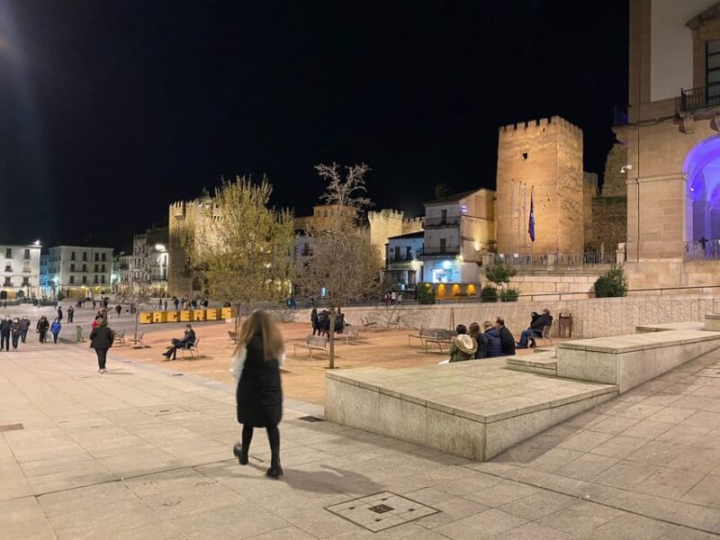 Cáceres: City Highlights Walking Tour With Local Guide - Step-by-Step Itinerary